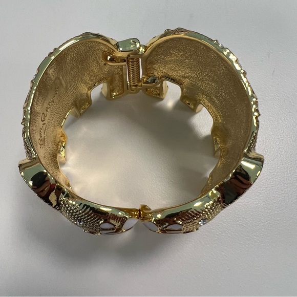 NWOT Lilly Pulitzer bracelet - Picture 5 of 5